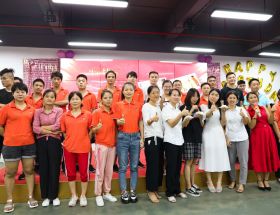 明旺生日會(huì ) | 有愛(ài)才有家，暖心靠大家！